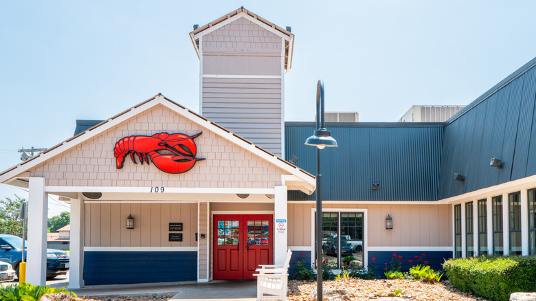 Red Lobster restaurant exterior
