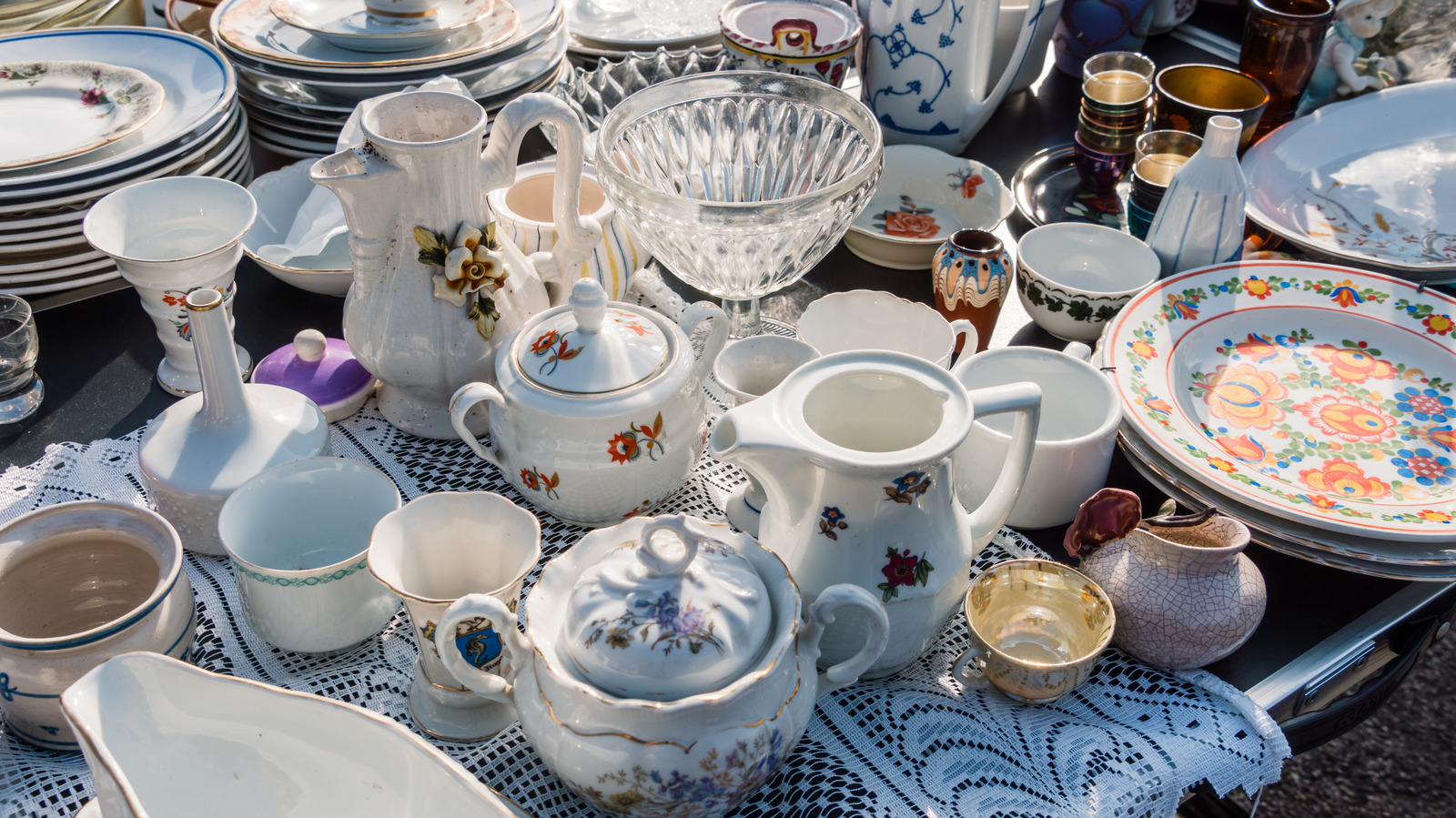 The Charming Antique Lenox Pattern Collectors Are Always Looking For Secondhand