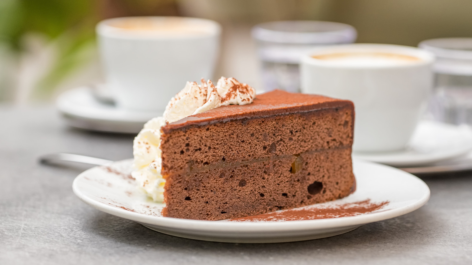 The Chocolate Dessert More Famous Than The 149-Year-Old Hotel It Comes From - Tasting Table
