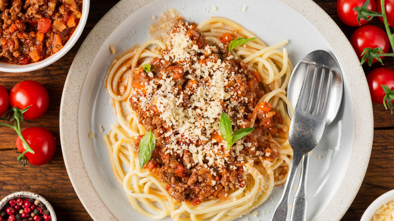 Plate of spaghetti bolognese.