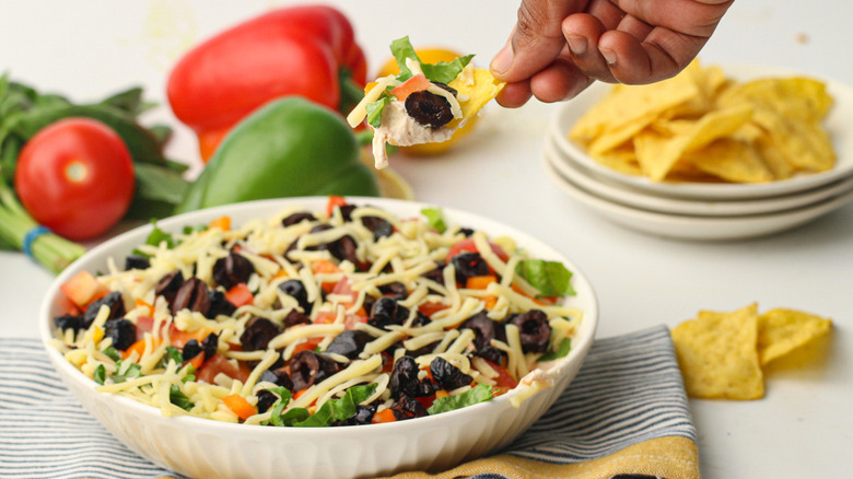Taco dip with chip