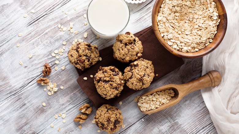 gluten-free cookies and oats