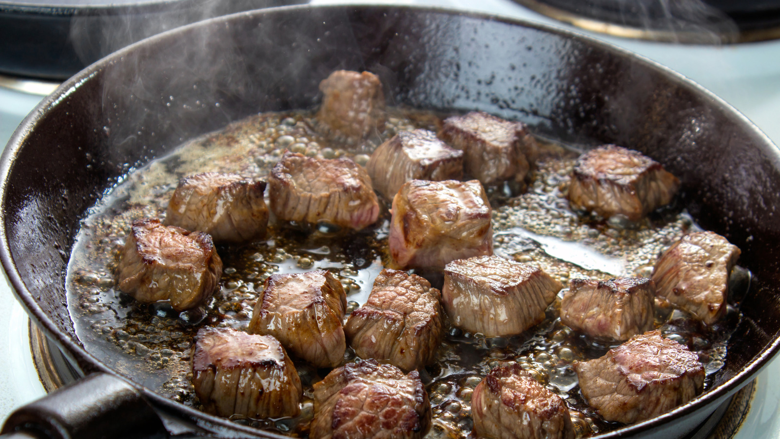 How To Properly Dry Beef For The Best Possible Sear