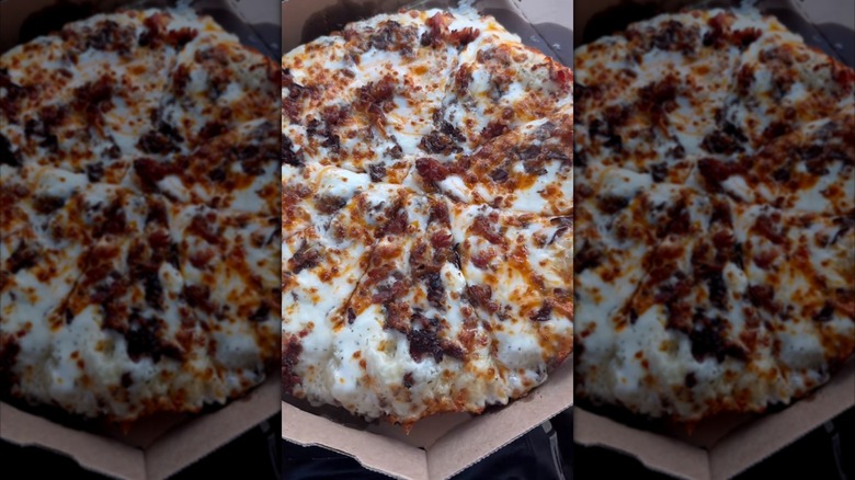 Domino's garlic parmesan pan pizza