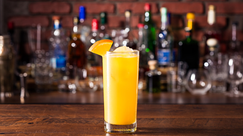 Screwdriver cocktail on bar