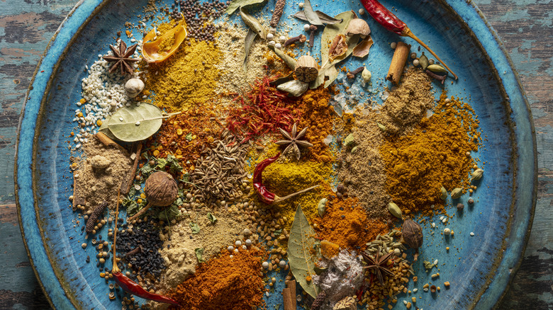 Curry spices and seasonings 