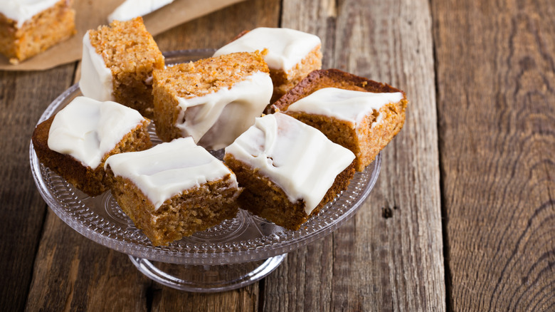 sheet cake with cream cheese frosting