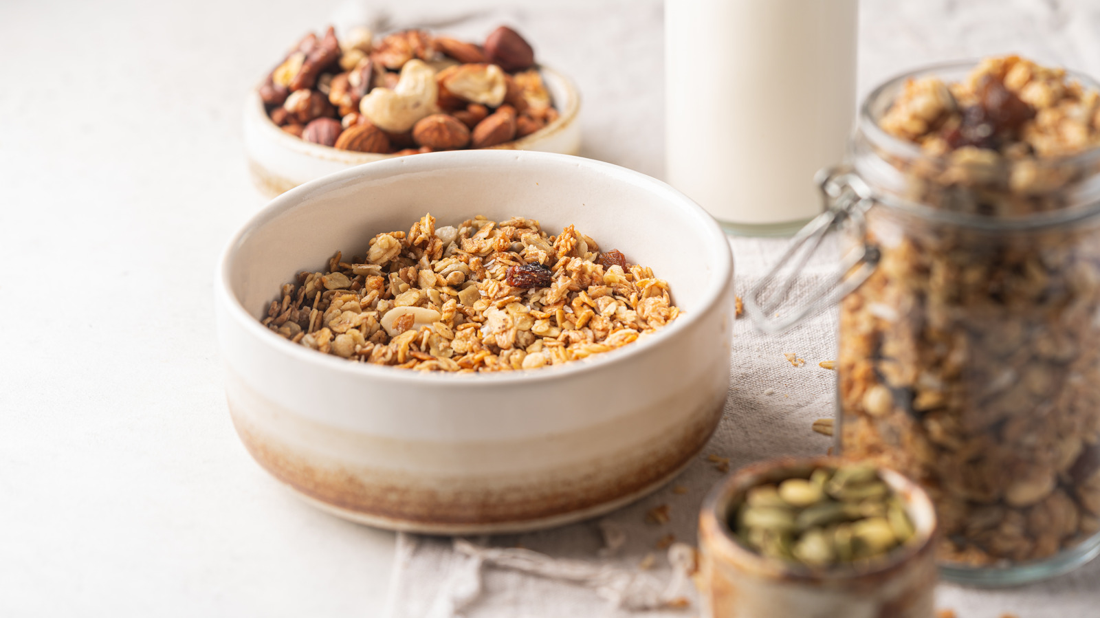 The Difference Between Muesli And Granola