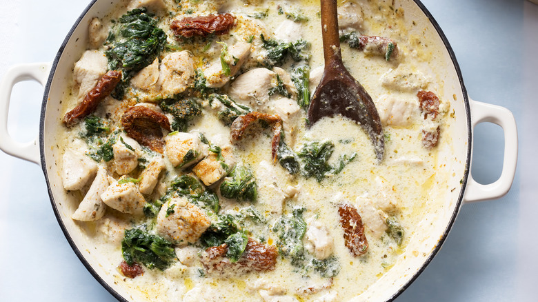 Creamy chicken with sun-dried tomatoes