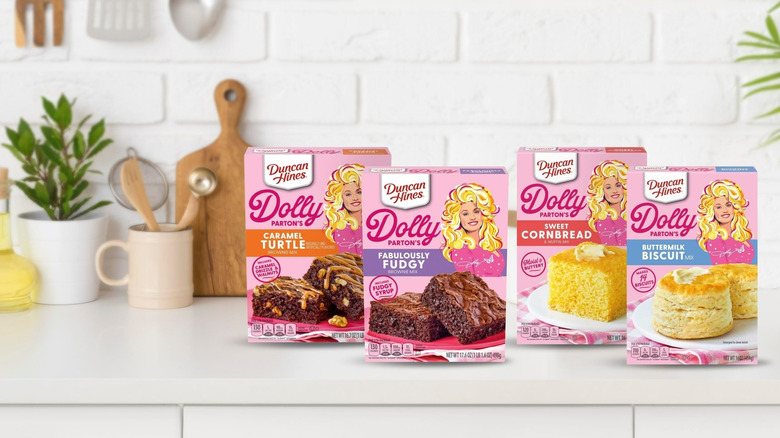 Dolly Parton with her Duncan Hines baking mixes