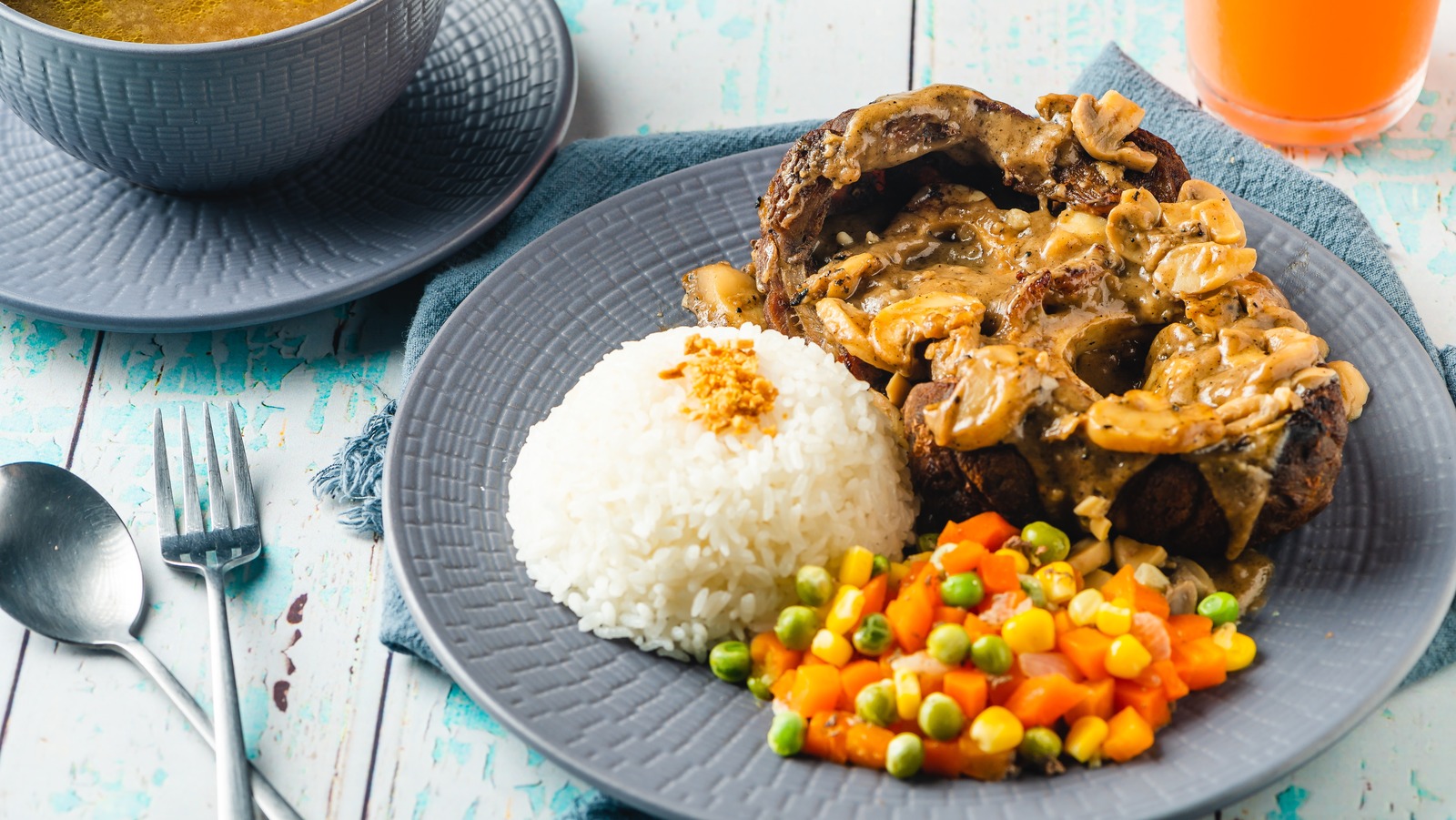 The Earthy Gravy That Sets Filipino Style Pot Roast Apart From The Rest