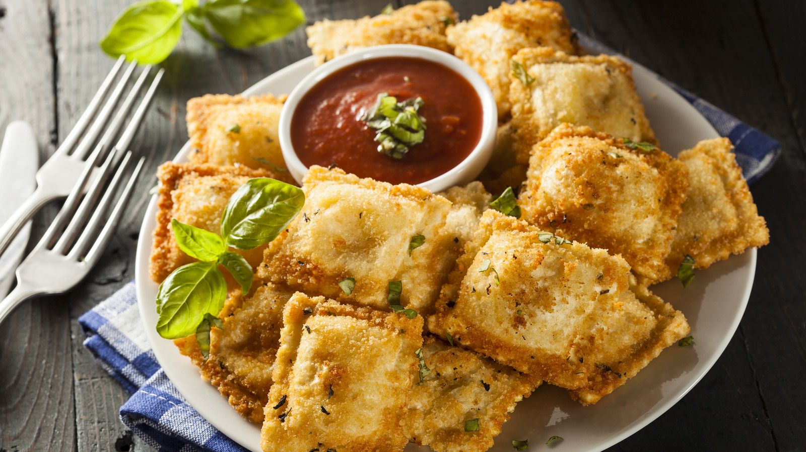 There's An Easy Way To Cook Ravioli If You're Craving A Quick Snack