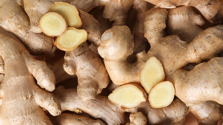 closeup of pile of ginger