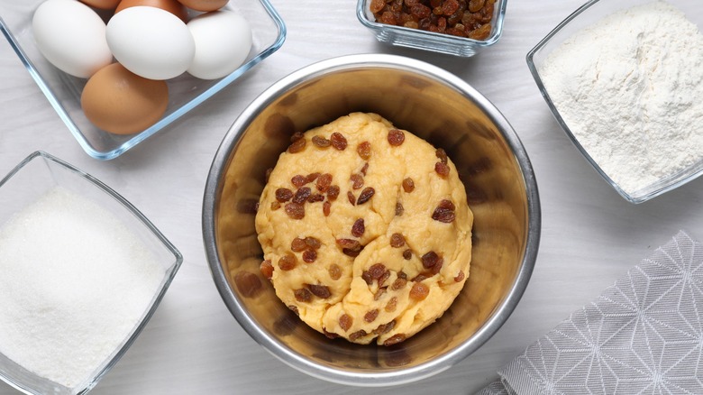 cinnamon raisin bread ingredients