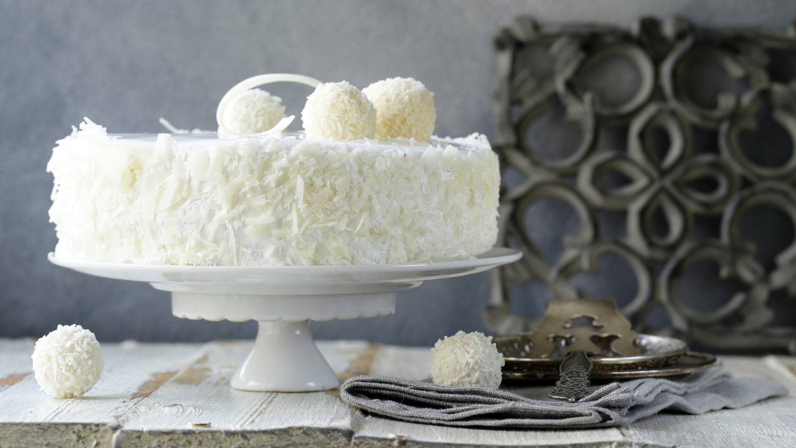 Coconut Cake - Haniela's | Recipes, Cookie & Cake Decorating Tutorials
