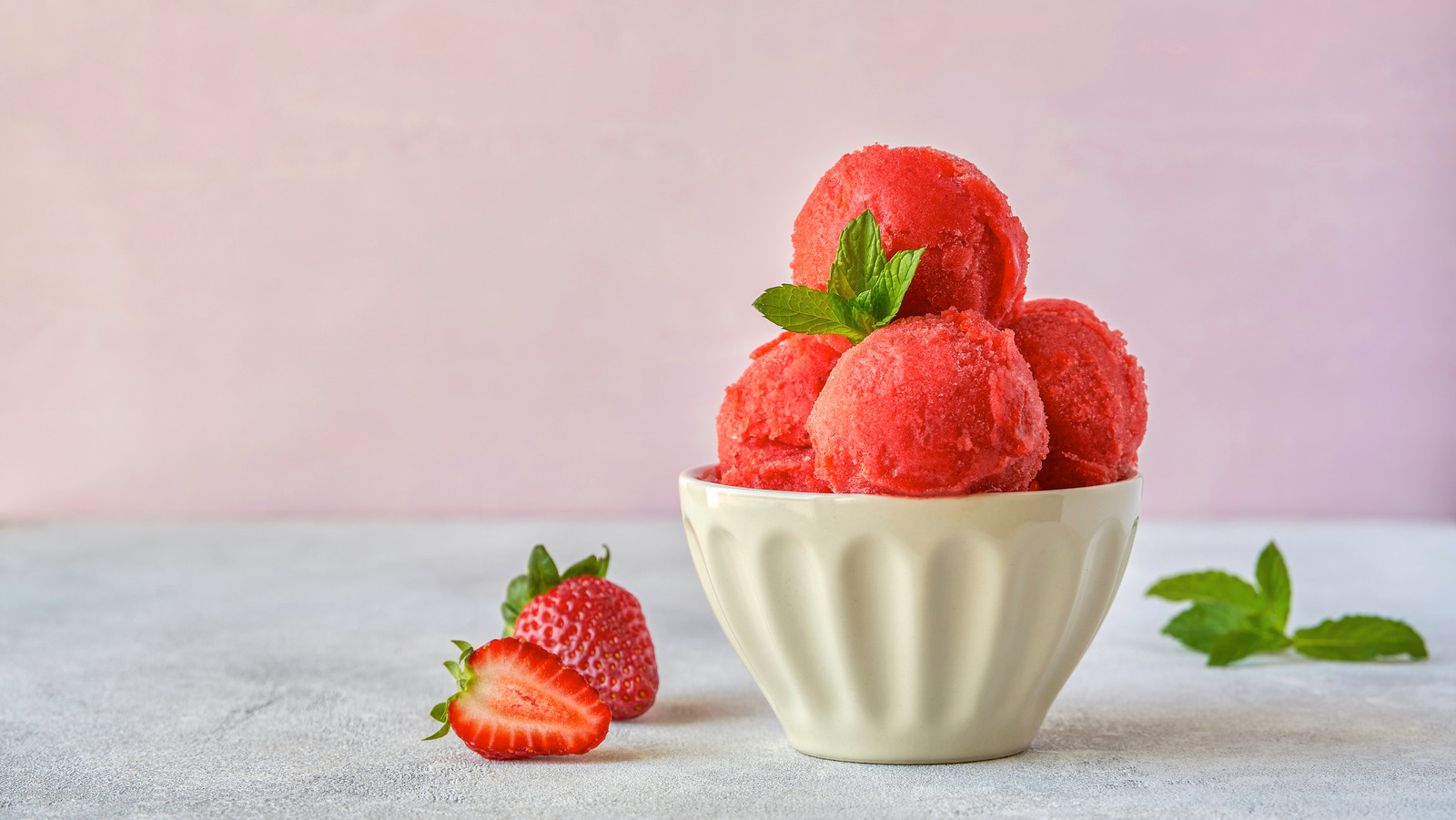 The Fancy Way Givré Sorbet Is Served
