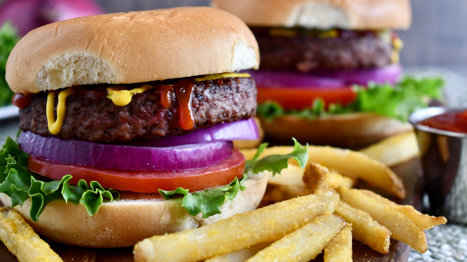 The Fast Food Burger That's Meat-Free But Not Necessarily Vegan-Friendly