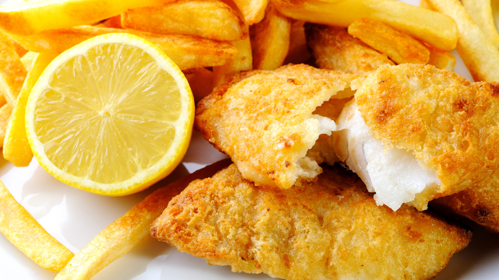 The Fast Food Chain With The Hands-Down Biggest Fish Selection - Tasting Table