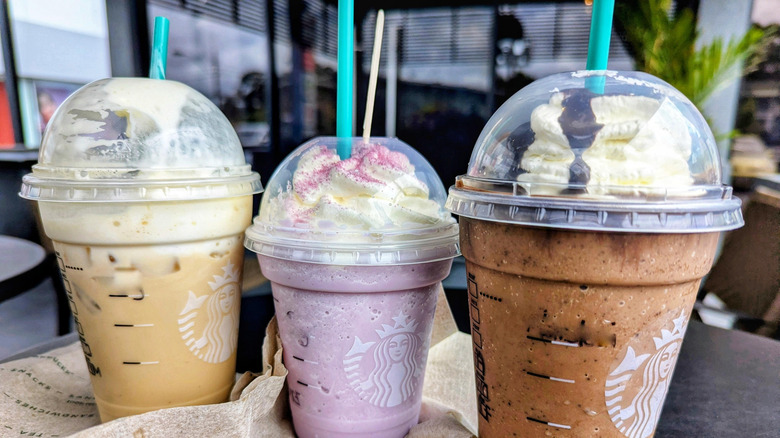 Starbucks drinks on a table