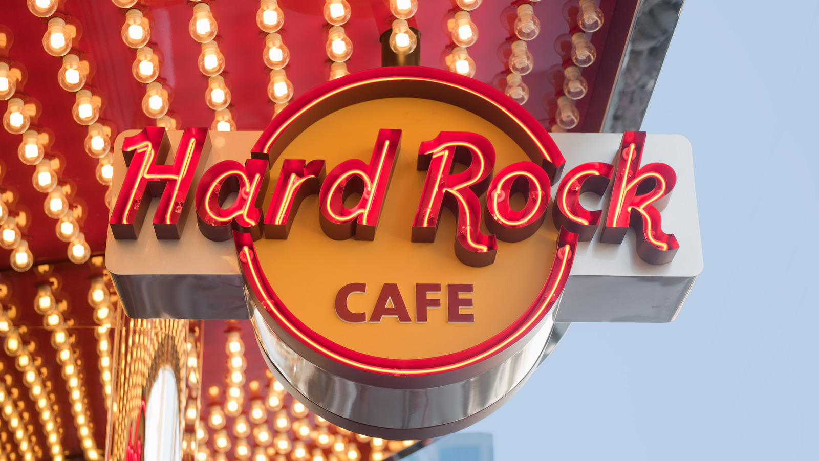 The First Hard Rock Cafe Began In An Old Car Dealership