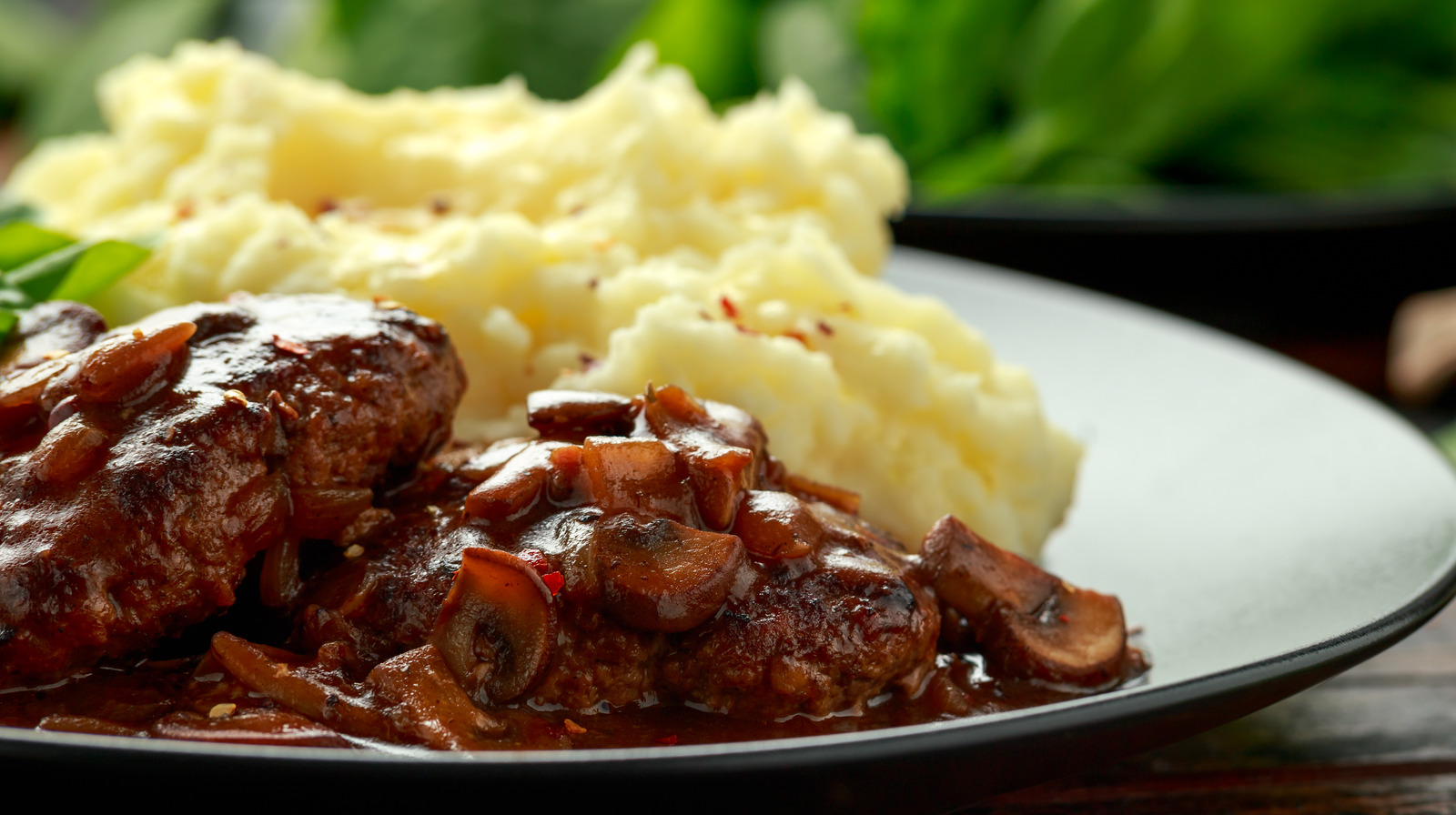 The Flavorful Difference Between Salisbury And Hamburger Steaks