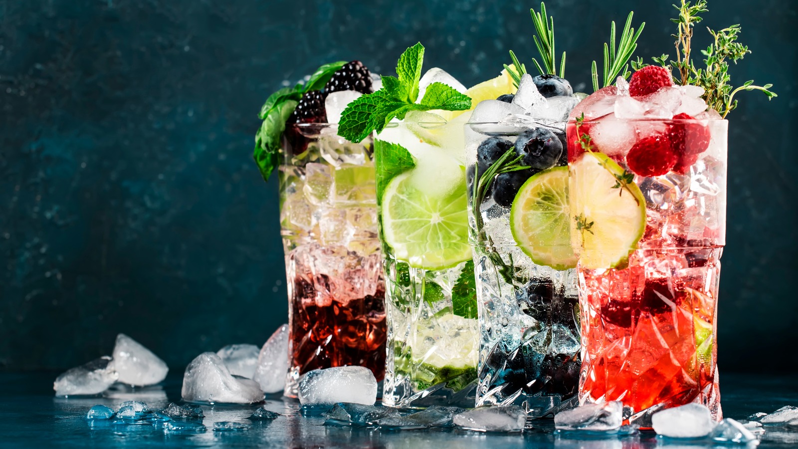 The Flavorful Swap You Can Use To Turn Wine Cocktails Into Mocktails