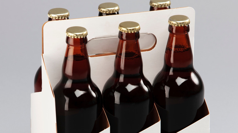 generic six pack of beer