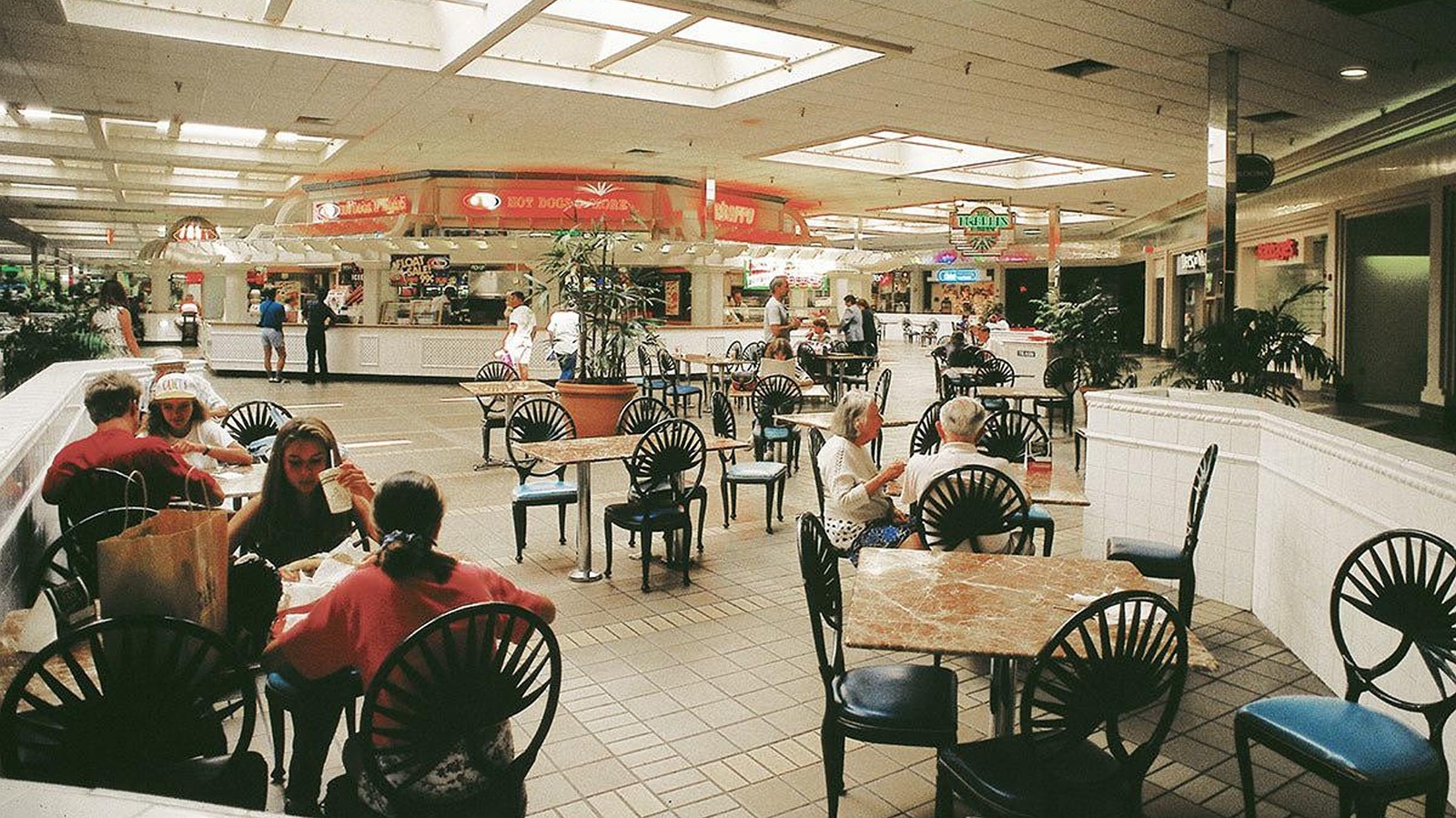 The Food Court Restaurants Everyone Ate At In The '90s