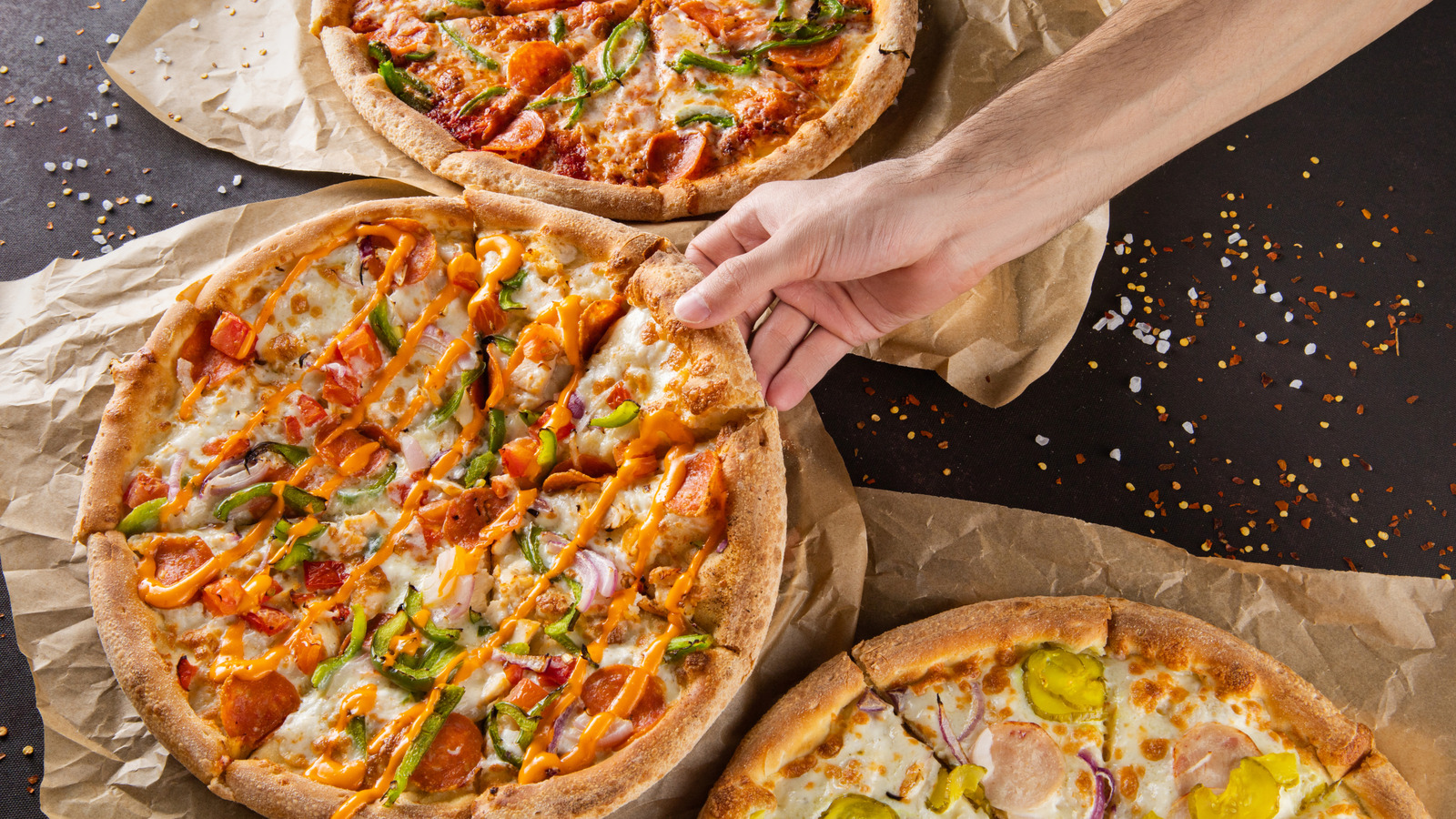 The Funky Midwest Pizza Chain That's Quietly Stealing Customers From Big-Name Competitors - Tasting Table