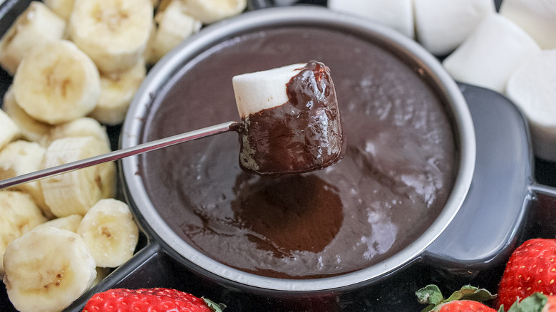 Irish cream chocolate fondue
