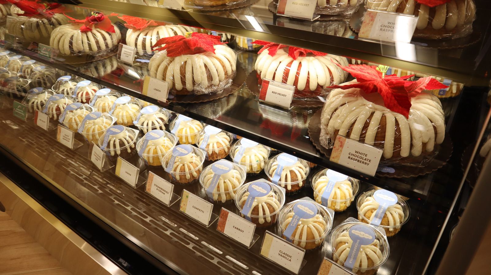 The Gluten-Free Red Flag At Nothing Bundt Cakes That Might Change Your Mind About Ordering - Tasting Table