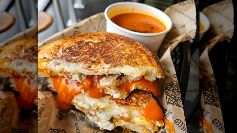 Grilled cheese sauce with tomato soup