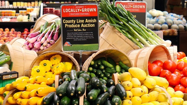 Heinen's produce display