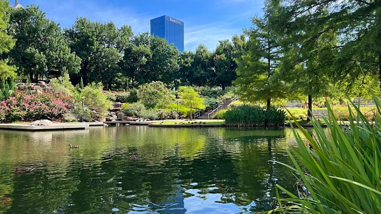 Lake and lush landscaping at Myriad Botanical Gardens