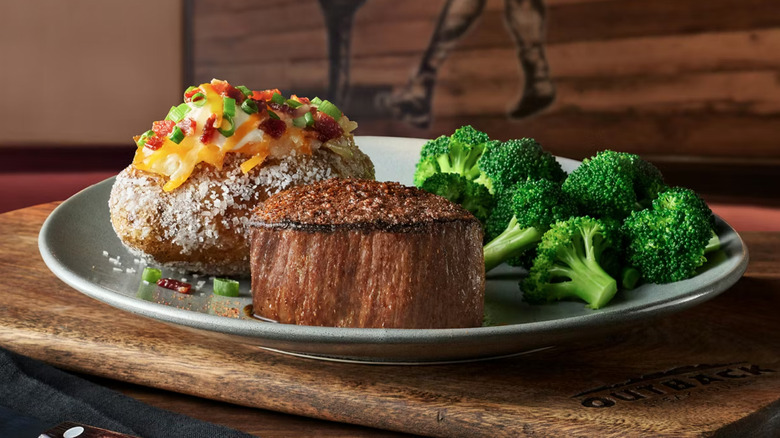 Outback Steakhouse Victoria's Filet Mignon meal
