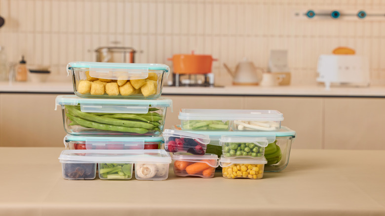 Fruits and vegetables in fruit storage containers