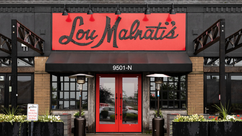The exterior of Lou Malnati's in Tinley Park