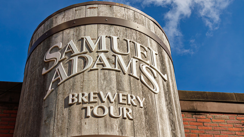 Outdoor barrel sign for Sam Adams Brewery Tour