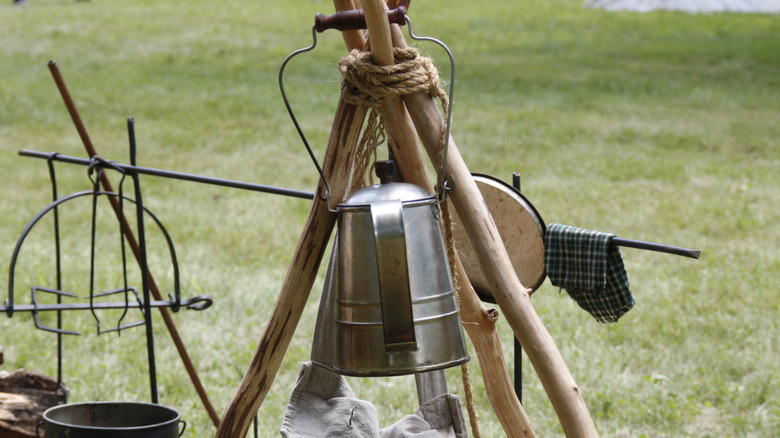 Cook pot Revolutionary War reenactment