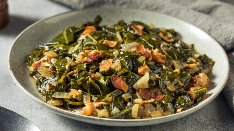 bowl of cooked collard greens