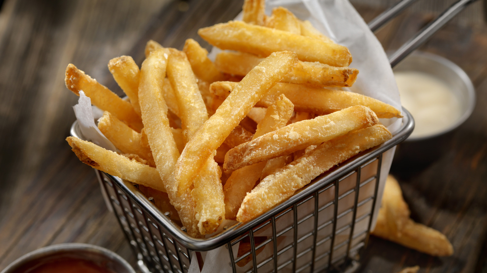 The Ideal Oil Temperature For Crispy Homemade French Fries Every Time
