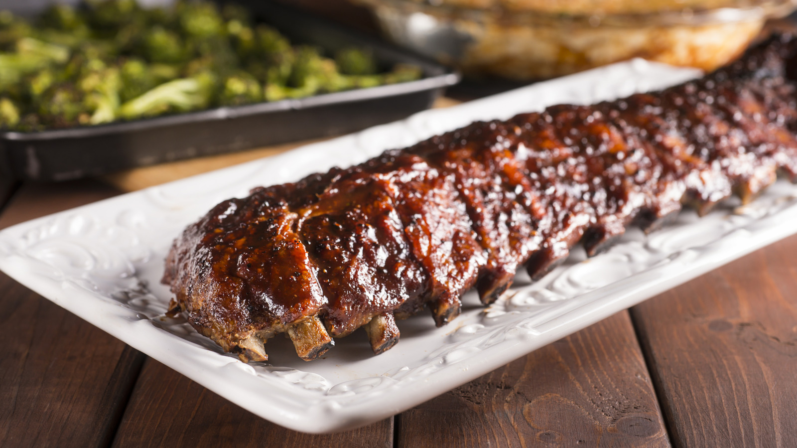 The Ideal Oven Temperature To Cook Fall-Off-The-Bone Riblets