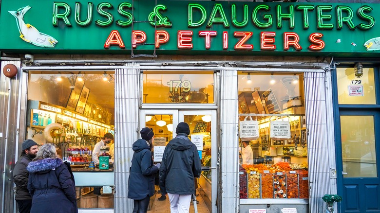 russ and daughters appetizing shop