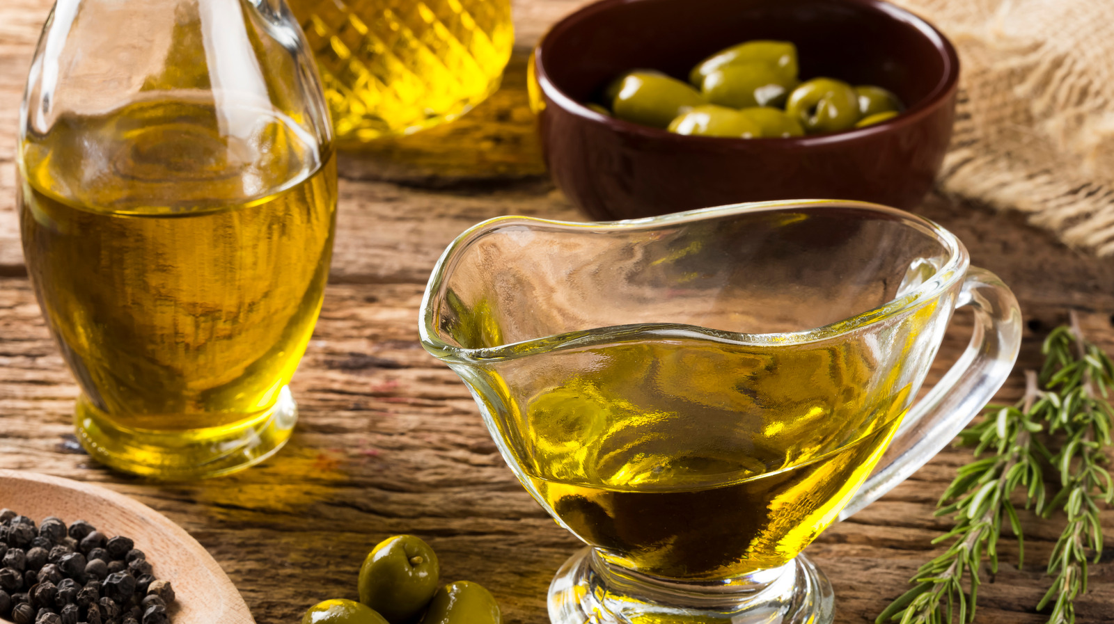 The Importance Of Using A Good Olive Oil Pourer