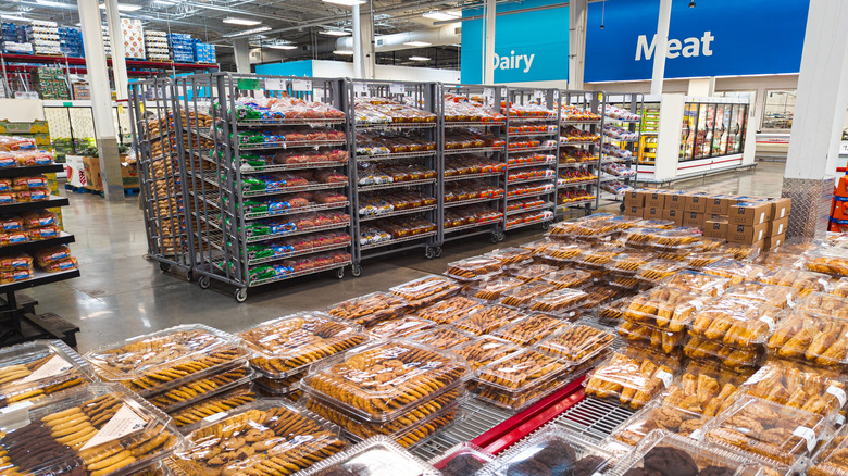 Well-stocked bakery section in Sam's Club