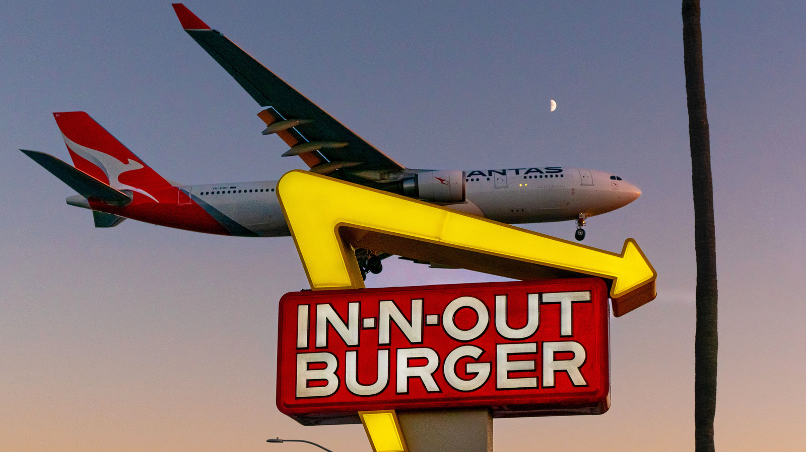 The In-N-Out Menu Differences You'll Notice Between California And Tennessee Locations