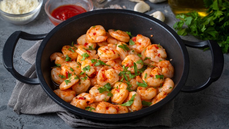 A pan of shrimp scampi