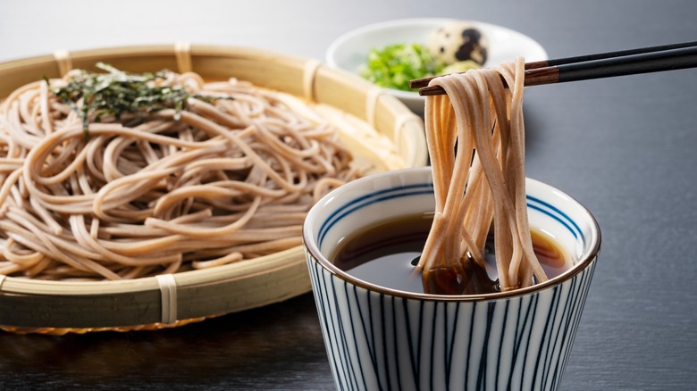soba noodles dipped in broth