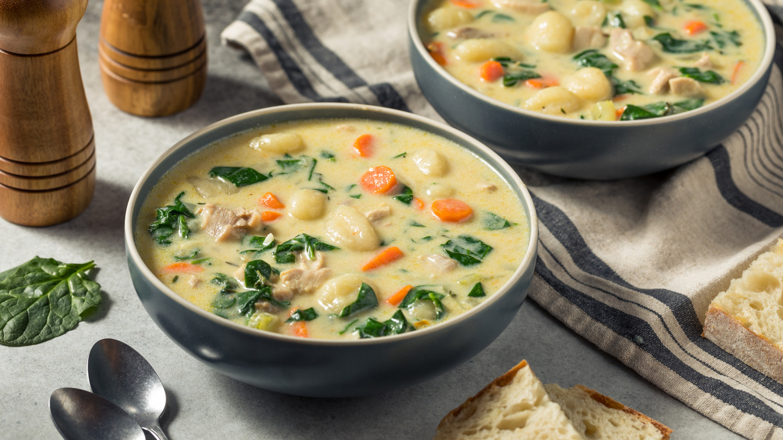 The Jarred Copycat For Anyone Who Craves Olive Garden's Chicken Gnocchi Soup At Home - Tasting Table