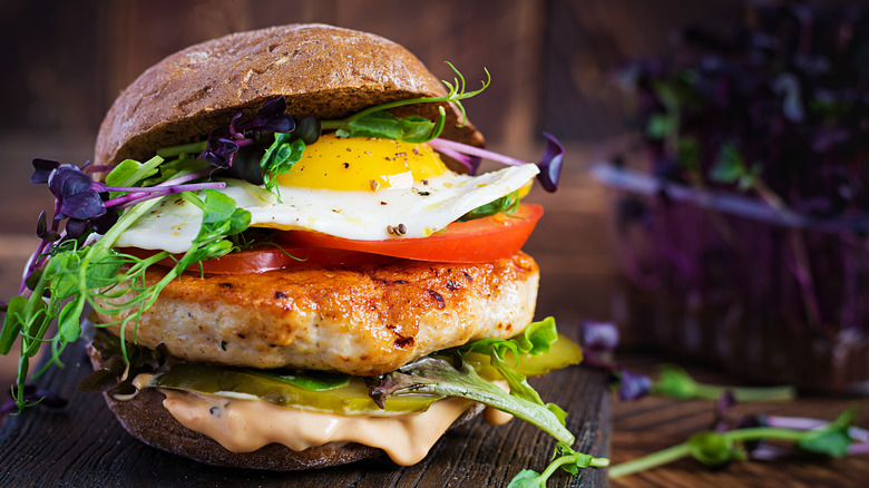 chicken burger with egg